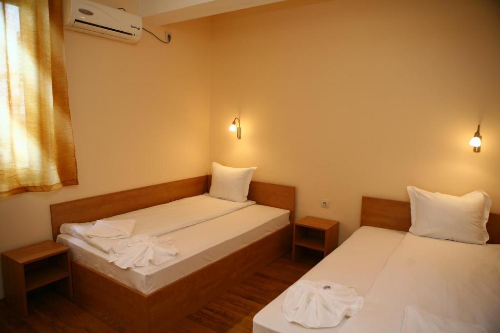 Hotel Queen Ajdemir Szoba fotó