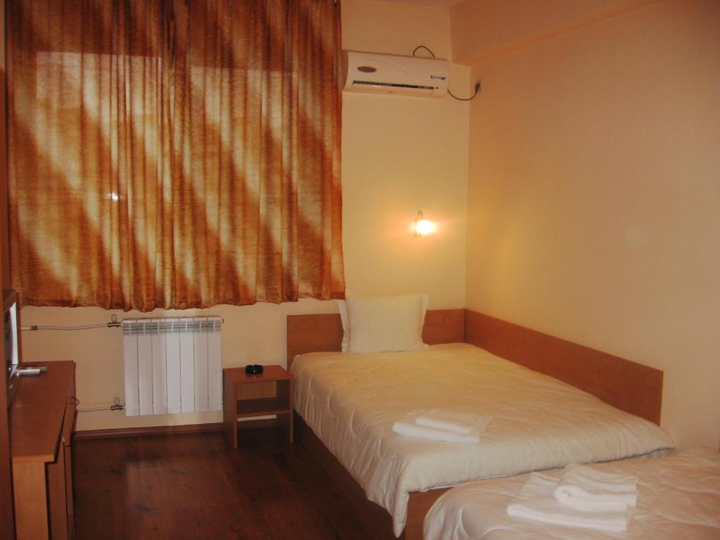 Hotel Queen Ajdemir Szoba fotó