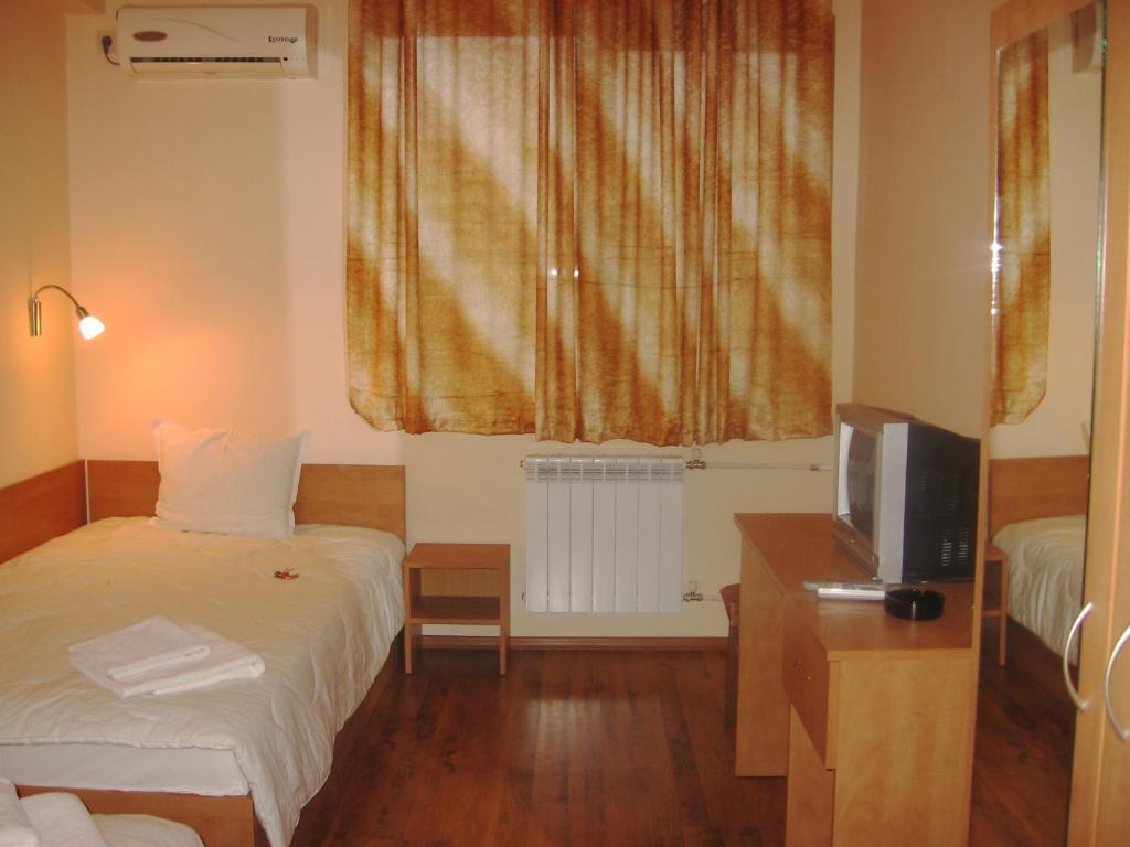 Hotel Queen Ajdemir Szoba fotó