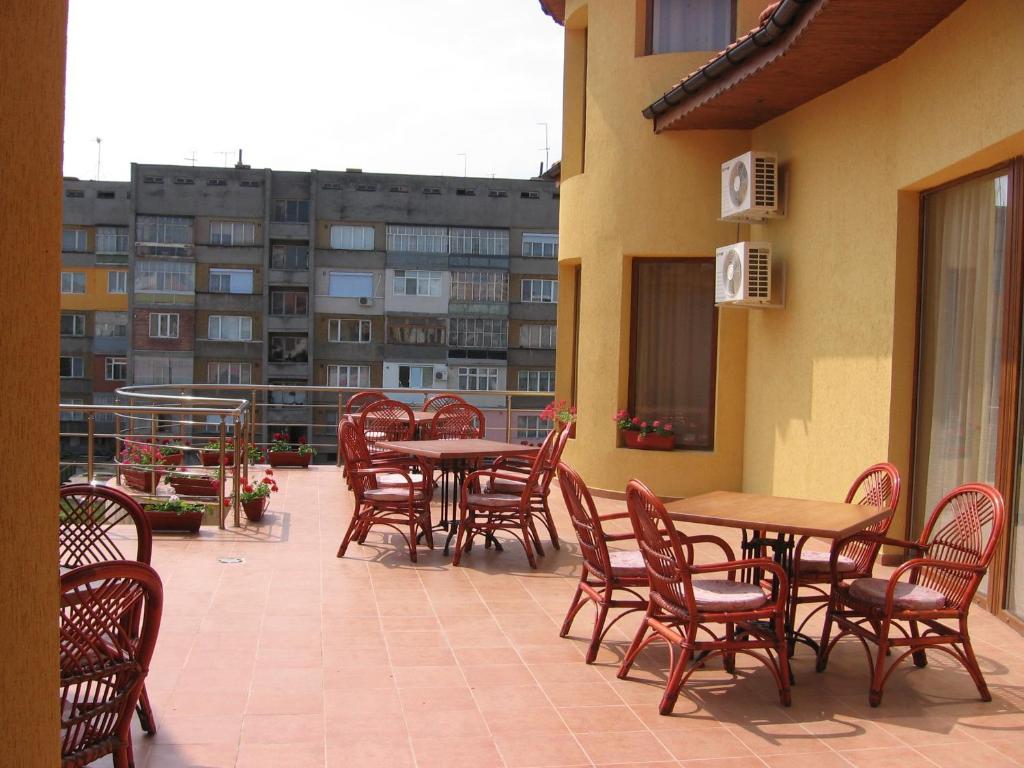Hotel Queen Ajdemir Kültér fotó